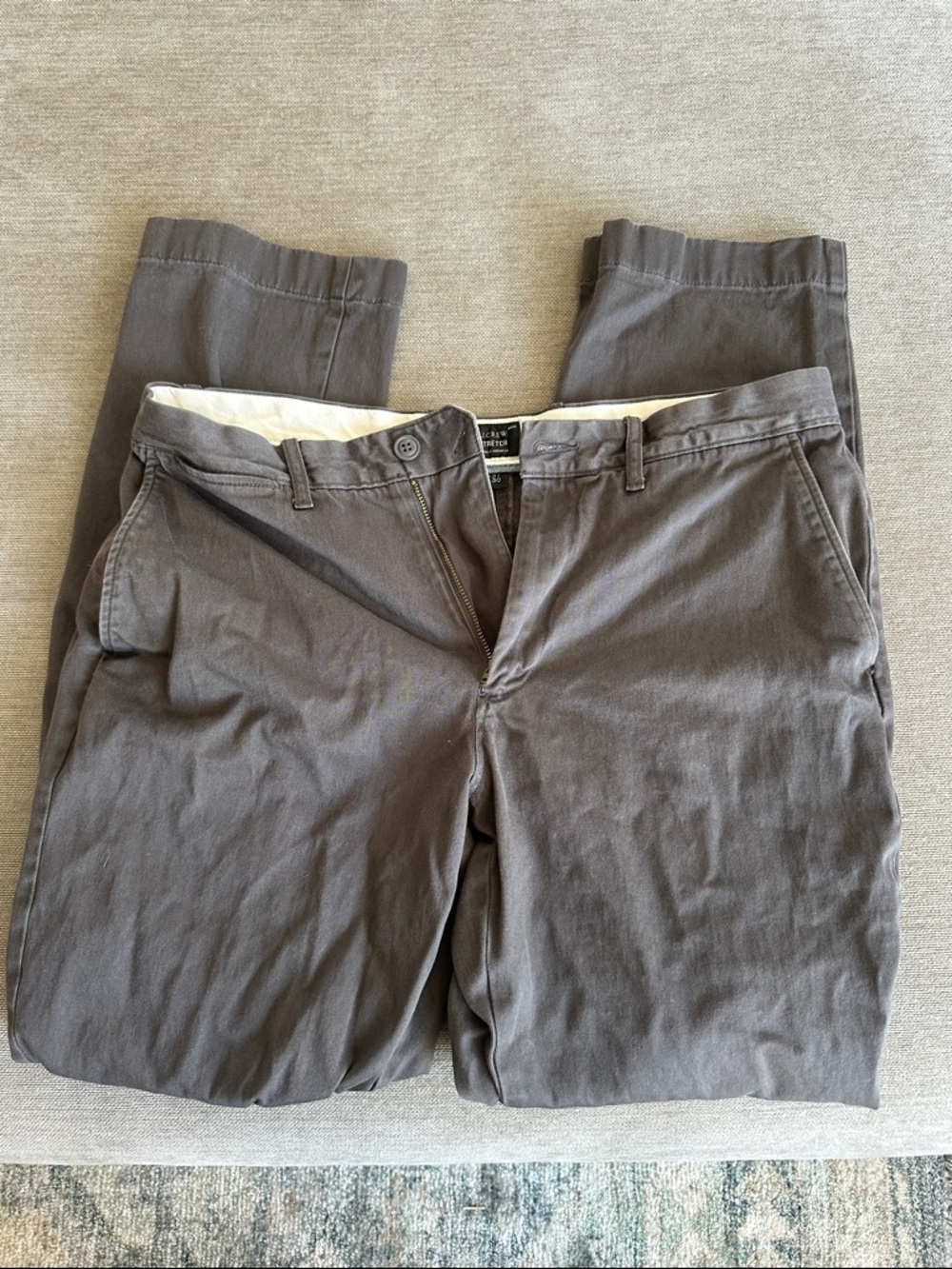 Men's JCrew Gray Khaki Pants 31x30 1040 Athletic Fit